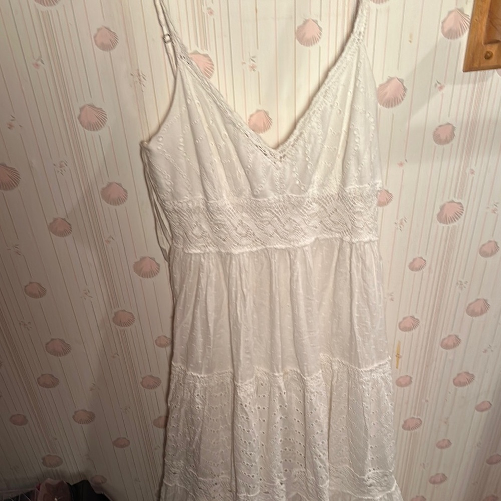 BCBGMaxAzria Ivory Sleeveless Dress